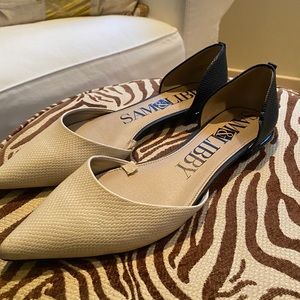 NEVER WORN - Sam & Libby Pointed Toe Flats